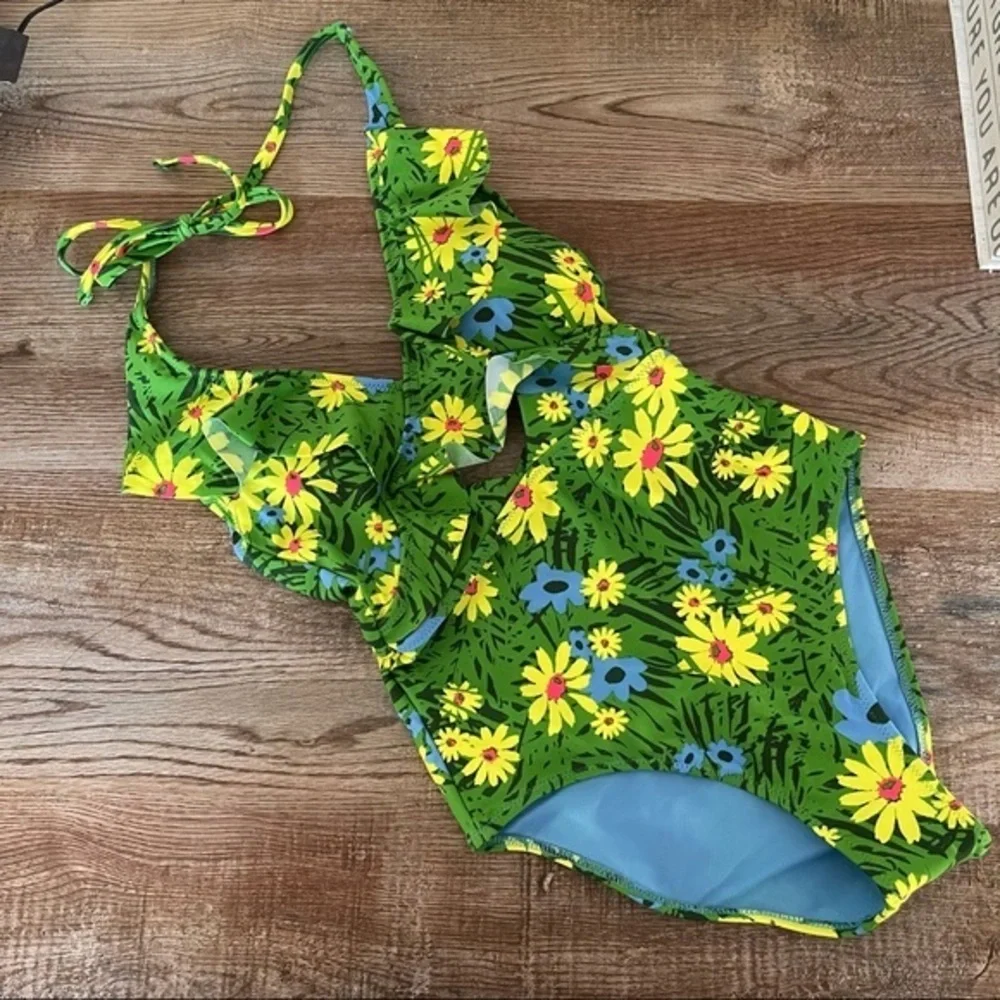 NWT Aerie Green Floral 1PC Swimsuit